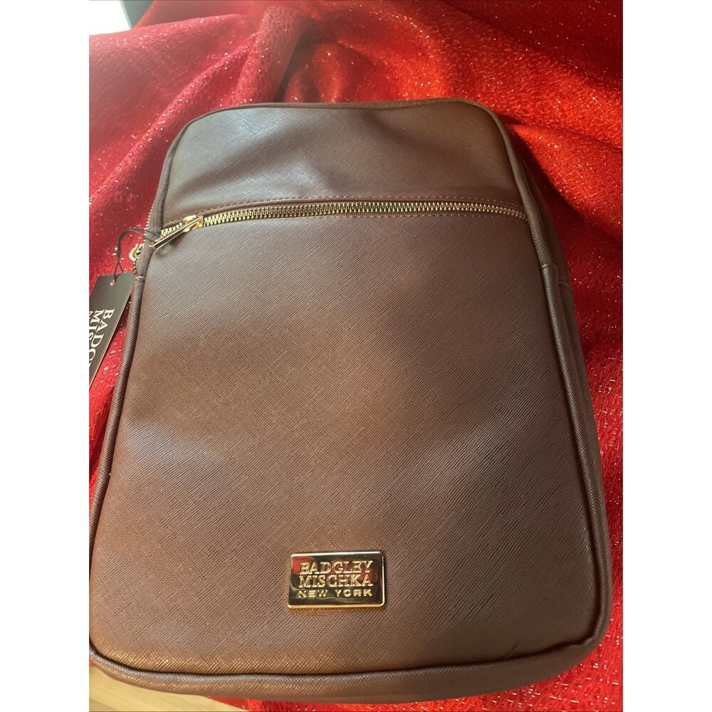 Badgley Mischka NY Dark Brown Backpack Gold Hardware Three Zipper Areas New